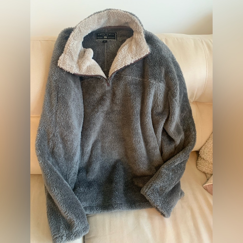True Grit gray pullover